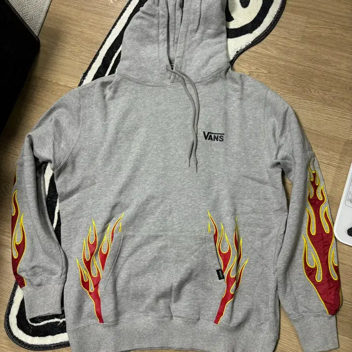 [BUNJANG] Vans Flame Hoodie (Japanese Limited Edition) - Size L / 반스 플레임 후드 일본한정판 L 사이즈(105)