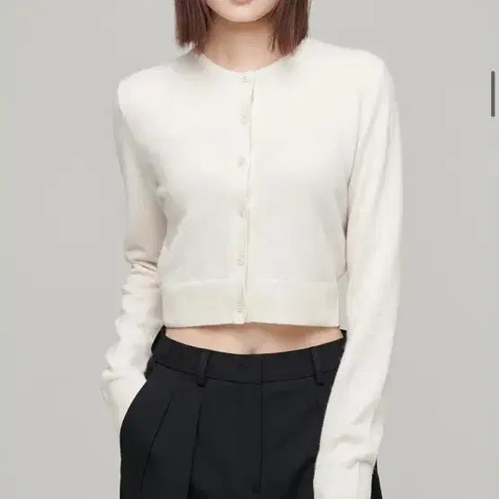 [BUNJANG] Musinsa Standard Lambswool Crop Cardigan Ivory L / 무신사스탠다드 램스울 크롭 가디건 아이보리 L사이즈