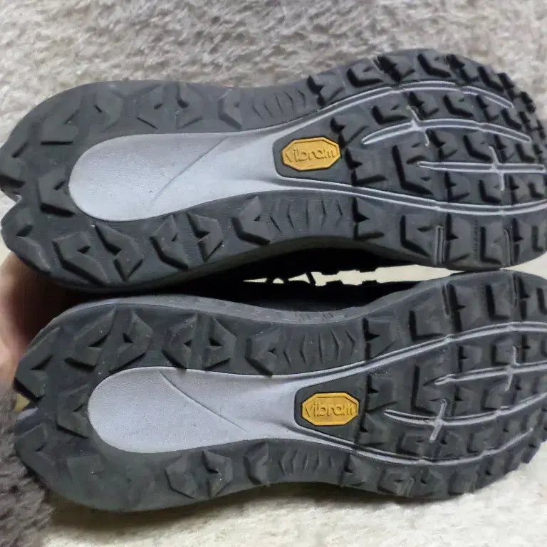 [BUNJANG] Merrell Vibram Hiking Boots - Used / 베티붐구제 255 머렐 트레킹화 비브람창 등산화 중고 신발