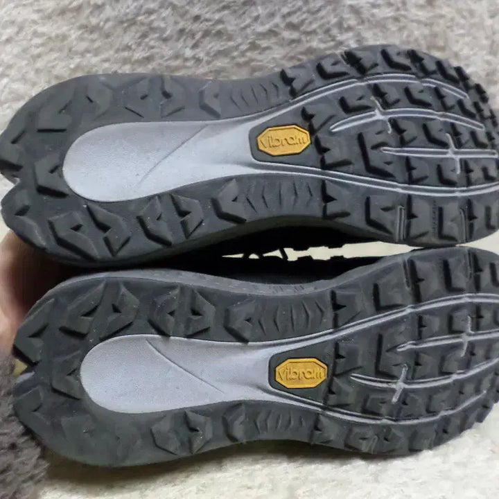 [BUNJANG] Merrell Vibram Hiking Boots - Used / 베티붐구제 255 머렐 트레킹화 비브람창 등산화 중고 신발