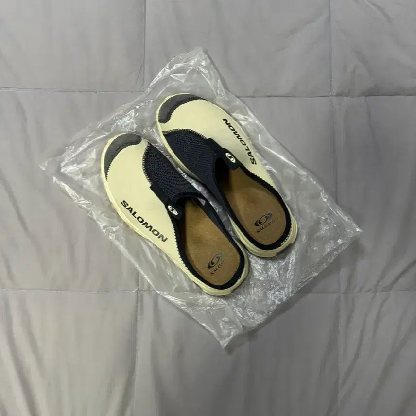 [BUNJANG] Salomon RX Slide Bleached Sand Slippers / 살로몬 rx슬라이드 블리치드 샌드