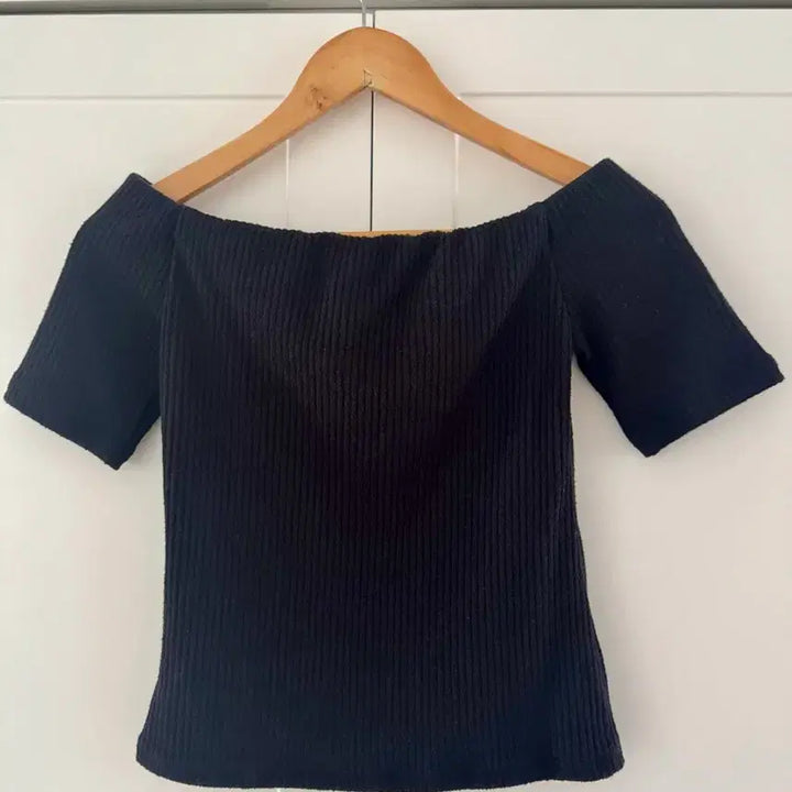 [BUNJANG] H&amp;M Off-Shoulder Ribbed Knit Top / H&amp;M 블랙 오프숄더 골지 반팔 니트 US S