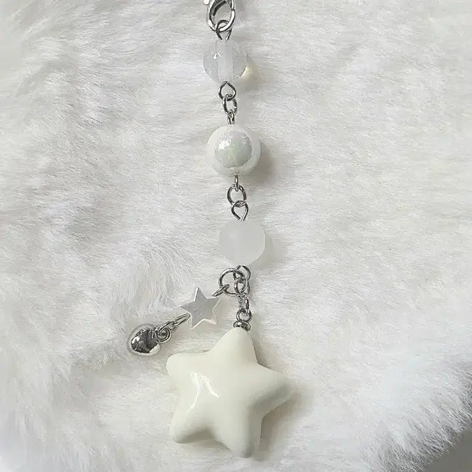 [BUNJANG] White Star Bead Keychain / 화이트 별 비즈 핸드폰 에어팟 다이어리 키링
