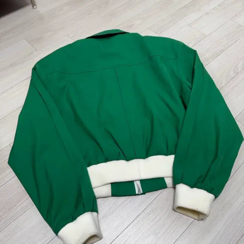 [BUNJANG] ESC Studio Cropped Bomber Jacket / esc studio 블루종 붐버 자켓
