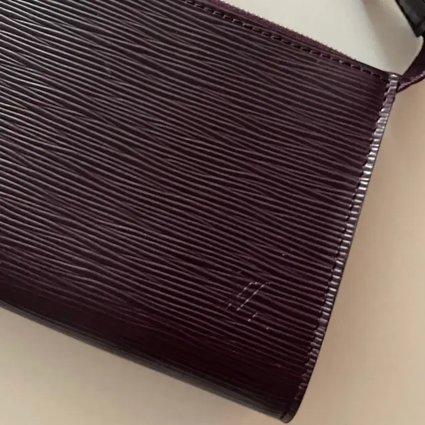 [BUNJANG] Louis Vuitton Epi Shoulder Bag Purple / 루이비통 에피 숄더백 퍼플 정품