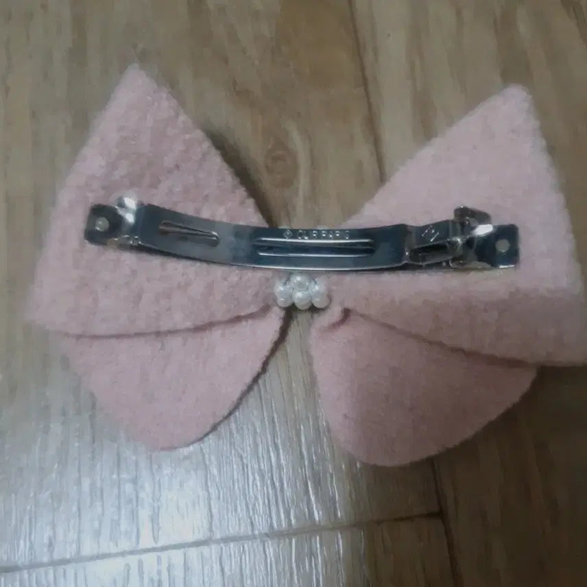 [SOLD OUT] 핑크 펠트 리본 머리핀