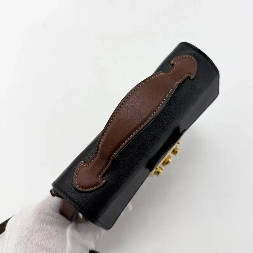 [SOLD OUT] 구찌 GG수프림 패들락 탑핸들 숄더백 652683