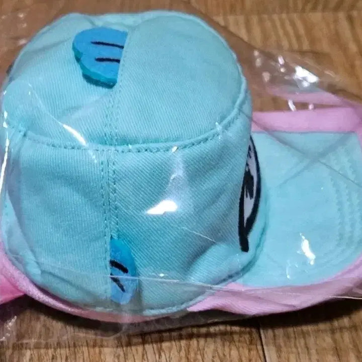 [BUNJANG] ChimChakMan Han Gyodong Hat Keychain / 침착맨 한교동 모자 키링