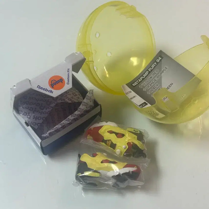 [BUNJANG] Bandai Reebok Fury Yellow/Red Model Gacha / 반다이 리복 퓨리 가챠