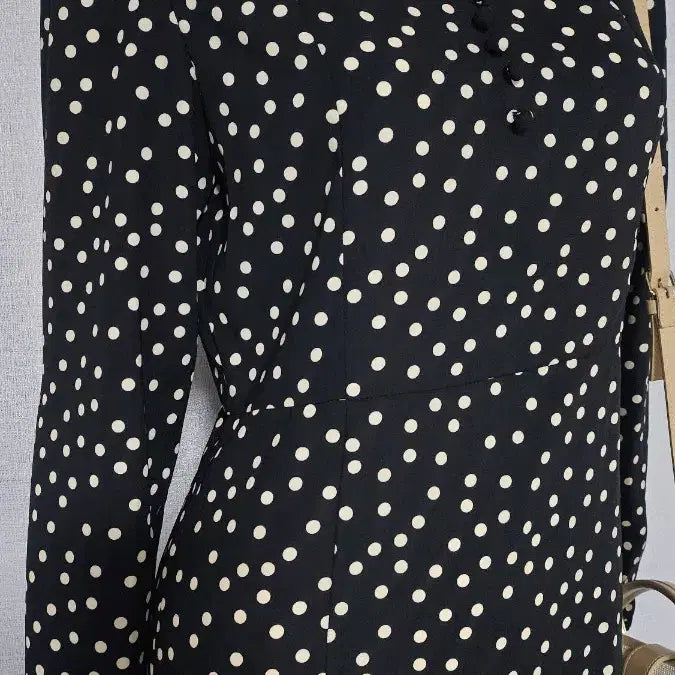 [BUNJANG] 8 Seconds Black Polka Dot Banded Dress / 8세컨즈 옆자크 뒤 밴드 검정 땡땡이