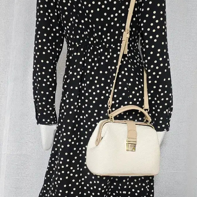[BUNJANG] 8 Seconds Black Polka Dot Banded Dress / 8세컨즈 옆자크 뒤 밴드 검정 땡땡이