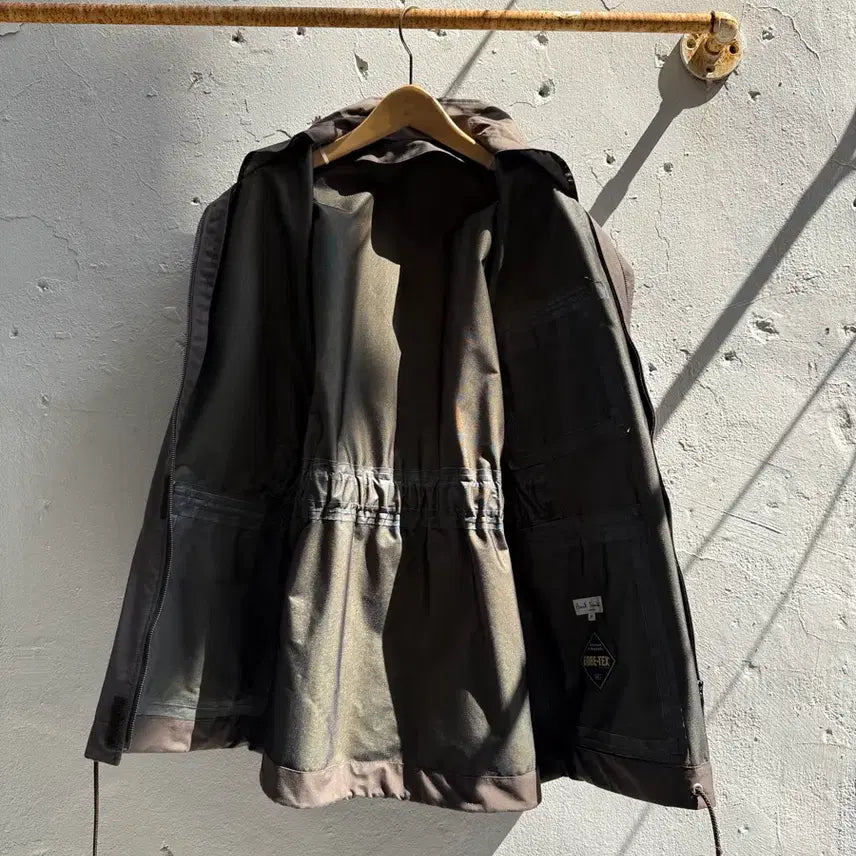 [SOLD OUT] 폴스미스 고어텍스자켓