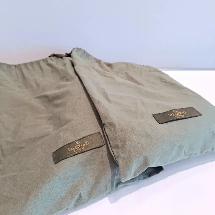 [SOLD OUT] 발렌티노 락러너 카모플라쥬 스니커즈 EU43