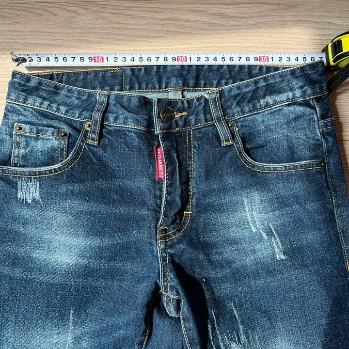 [SOLD OUT] 디스퀘어드2 데미지 워싱 청바지 29