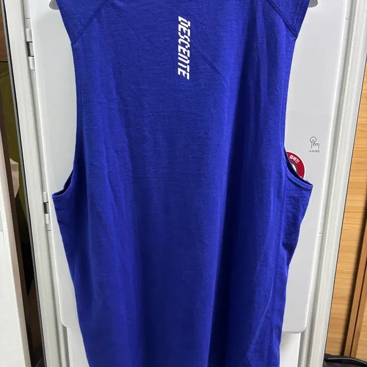 [BUNJANG] Descente Training Sleeveless L / 새상품급) 데상트 트레이닝 슬리브리스 L 100