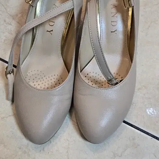 [BUNJANG] TANDY Leather Heels 230 Beige 5cm Heel / 텐디구두 230 여성 베이지 굽 5센티