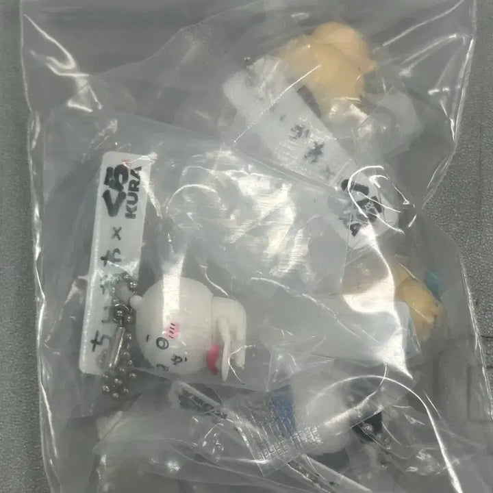 [BUNJANG] Chiikawa Kurazushi Collaboration Keyring Set / 치이카와 쿠라스시 키링 가챠 (풀세트, 새상품)