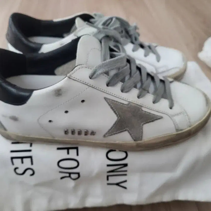 [BUNJANG] Golden Goose Sneakers 35 / 골든구스 스니커즈 35