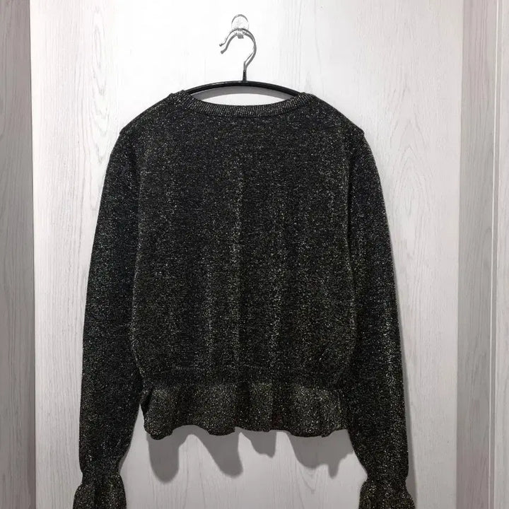[BUNJANG] JUCY JUDY Black Knit Sweater / 주시쥬디 브랜드의 여성 니트