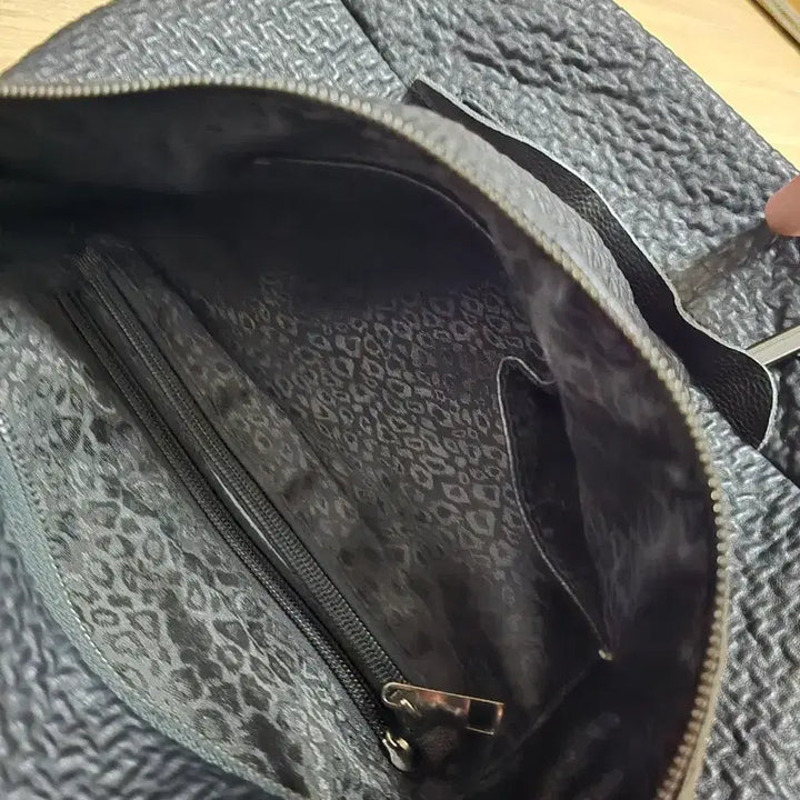 [BUNJANG] Black Faux Leather Backpack / 인조가죽 백팩가방
