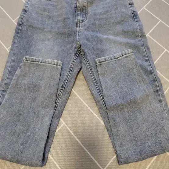 [BUNJANG] Assorted Clothing Items / 티셔츠/셔츠/바지/의류