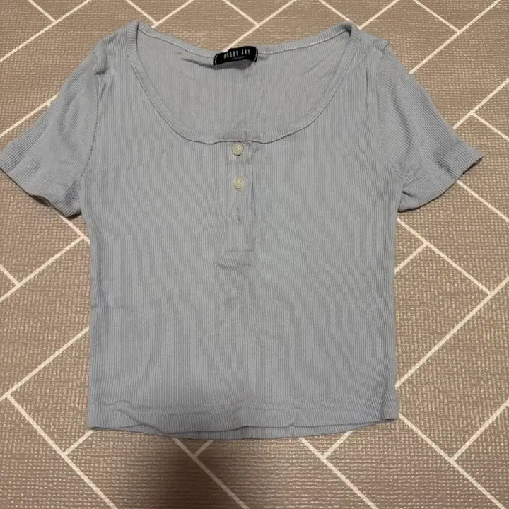 [BUNJANG] Assorted Clothing Items / 티셔츠/셔츠/바지/의류