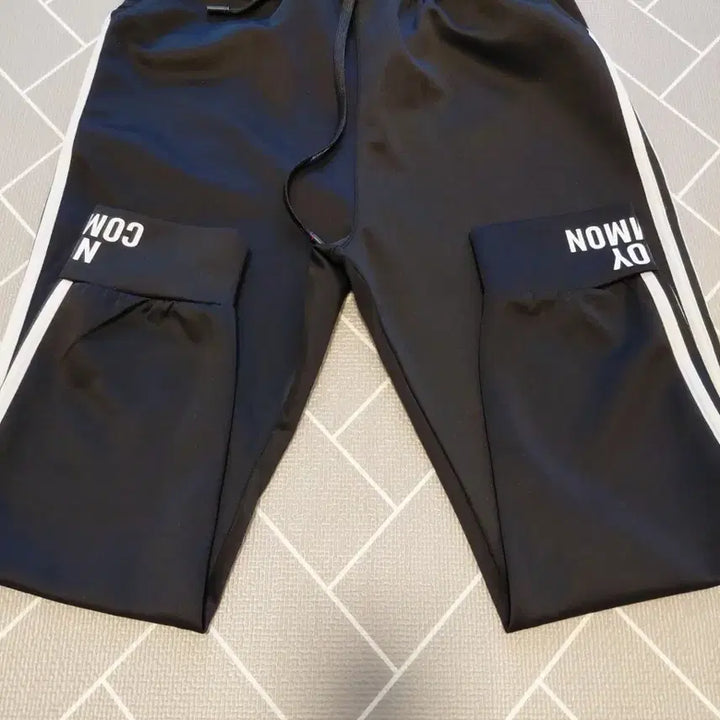 [BUNJANG] Assorted Clothing Items / 티셔츠/셔츠/바지/의류