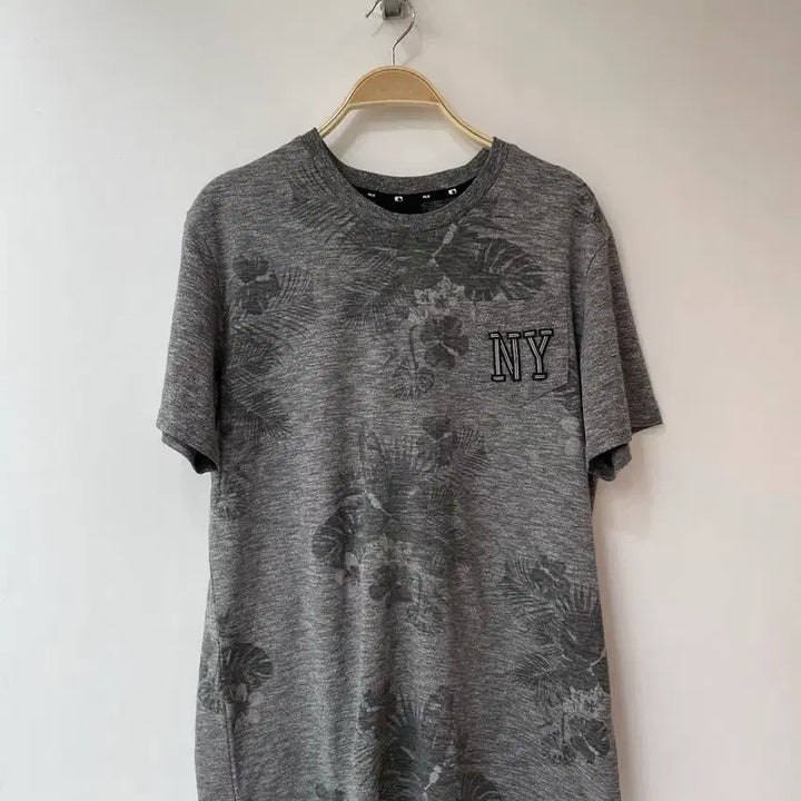 [BUNJANG] MLB NY Short Sleeve T-shirt (Size 105) / MLB NY 반팔 티셔츠 105