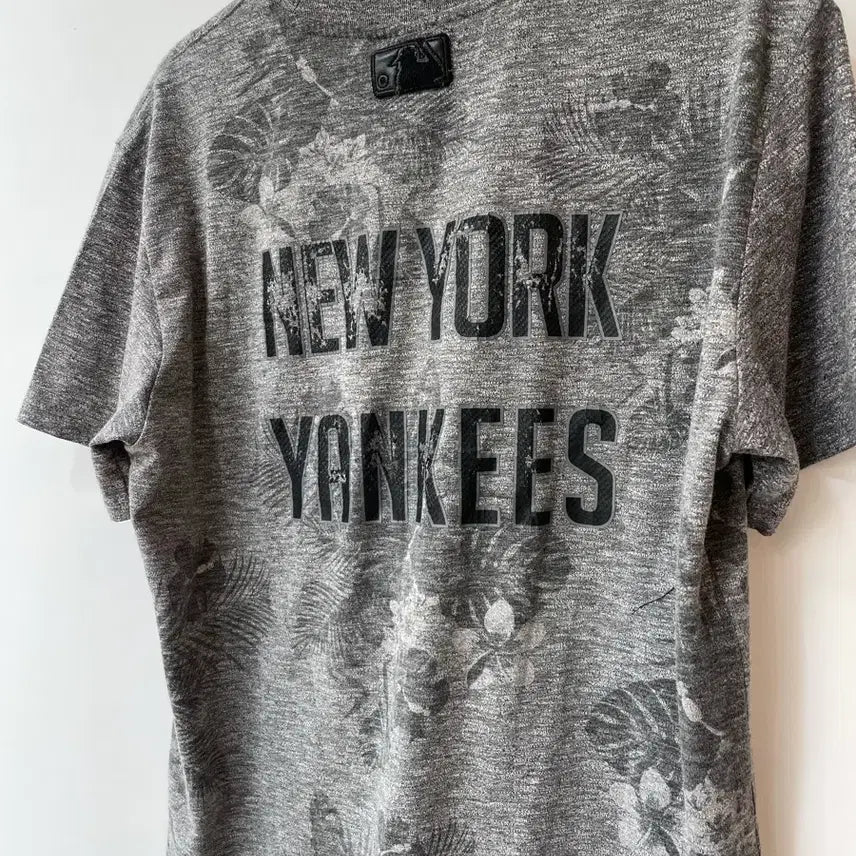[BUNJANG] MLB NY Short Sleeve T-shirt (Size 105) / MLB NY 반팔 티셔츠 105