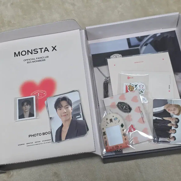 [BUNJANG] MONSTA X Monbebe 8th Kit (Member Card Excluded) [Sealed] / 몬베베 8기 키트 (회원카드 제외/풀구성/미개봉)