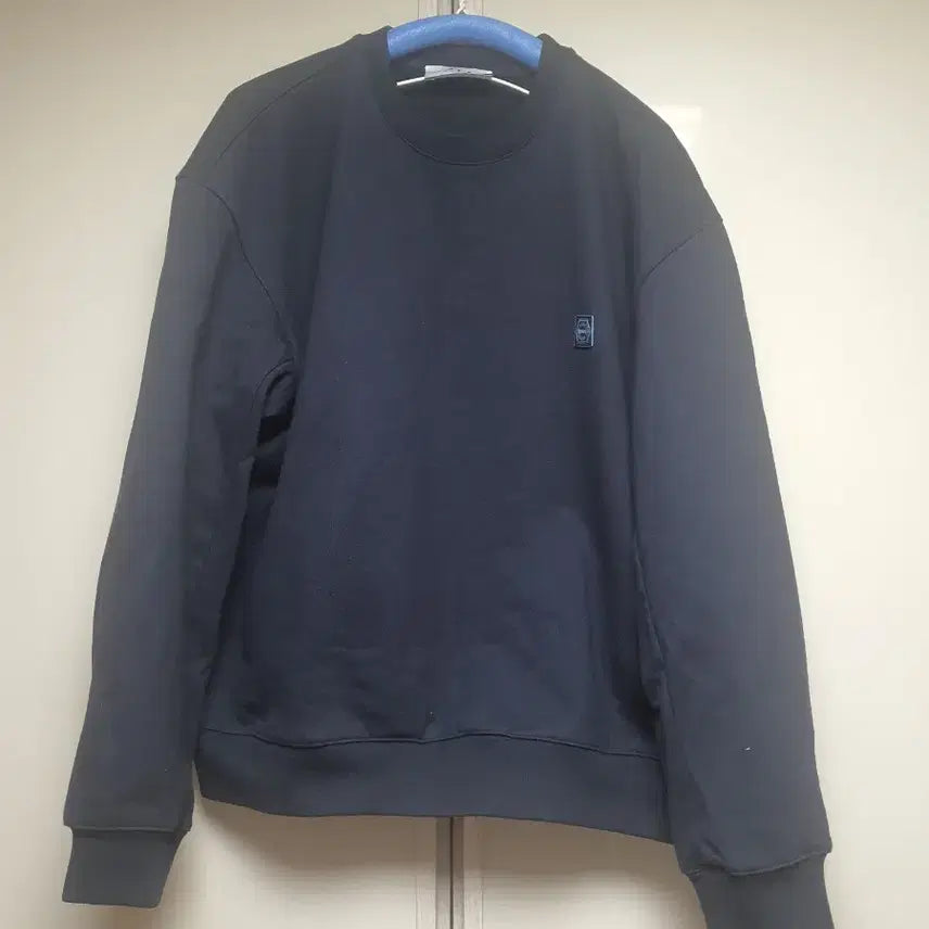 [BUNJANG] Solid Homme 23ss Back Logo Embroidered Sweatshirt / 솔리드옴므 23ss 백로고 자수 맨투맨 48