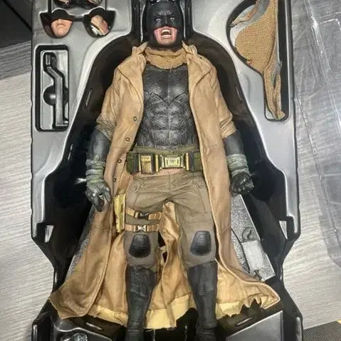 [BUNJANG] DC Justice League Batman Desert Batman Figure / DC 저스티스 리그 배트맨 피규어(사막 배트맨)