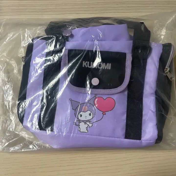 [BUNJANG] Kuromi Crossbody Tote Bag / 쿠로미 가방 크로스백 토트백 겸용 미개봉 새제품