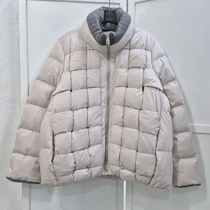 [BUNJANG] Marie Claire Intrecciato Duck Down Padded Jacket / 마리끌레르 인트레치아토 덕다운 패딩
