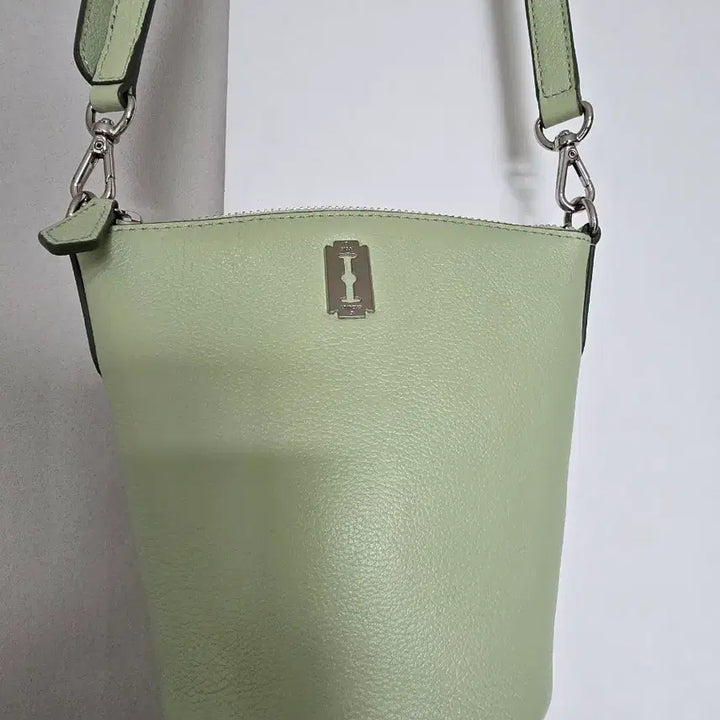 [BUNJANG] Vunque Leather Mini Bucket Bag Mint / 분크 가죽 미니버킷 민트색