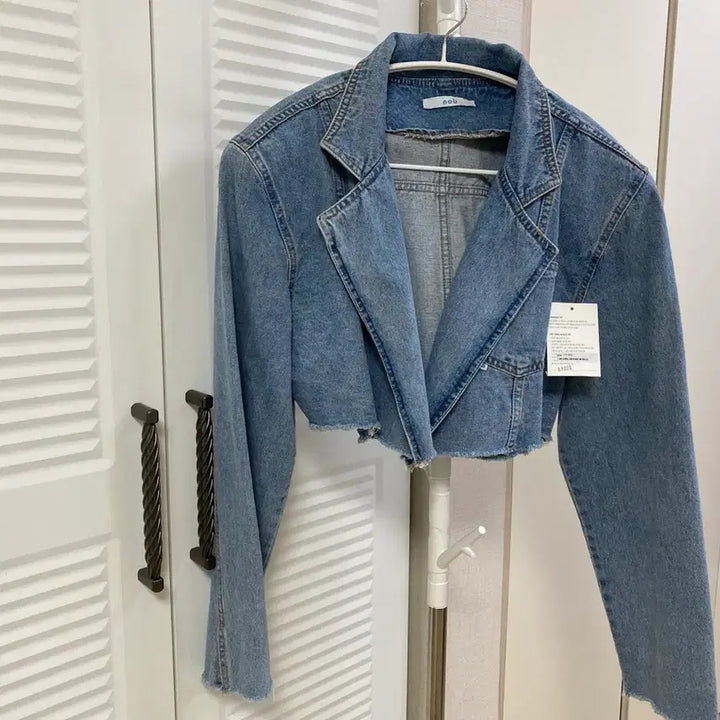 [SOLD OUT] 크롭 데님 자켓