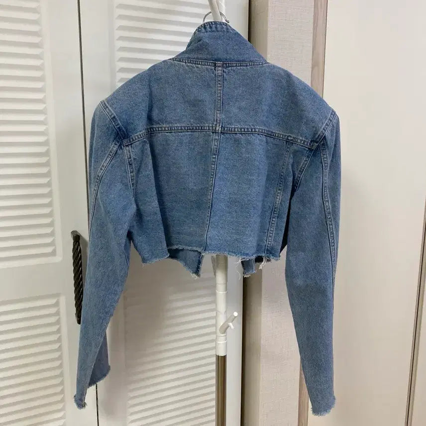 [SOLD OUT] 크롭 데님 자켓