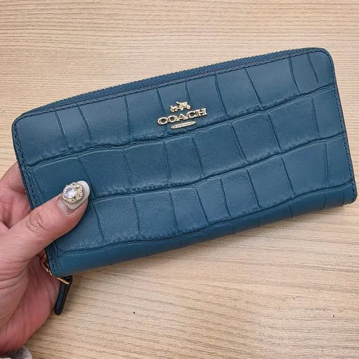 [BUNJANG] Coach Croco Zipper Long Wallet / 코치 크로코 지퍼돌이 장지갑