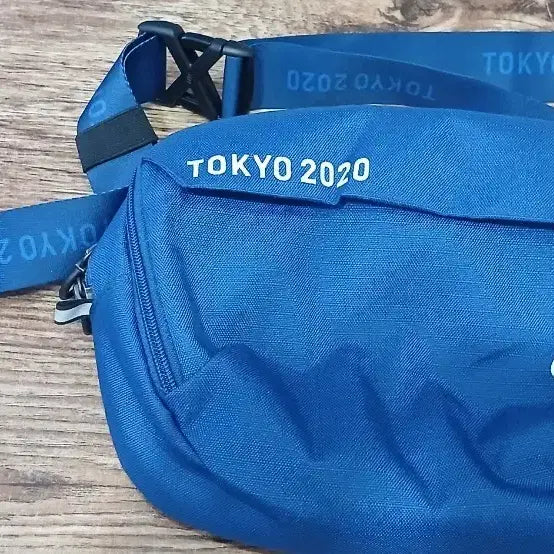 [BUNJANG] Asics Running Tokyo 2020 Hip Sack / 아식스 러닝도쿄 2020 힙색 블루