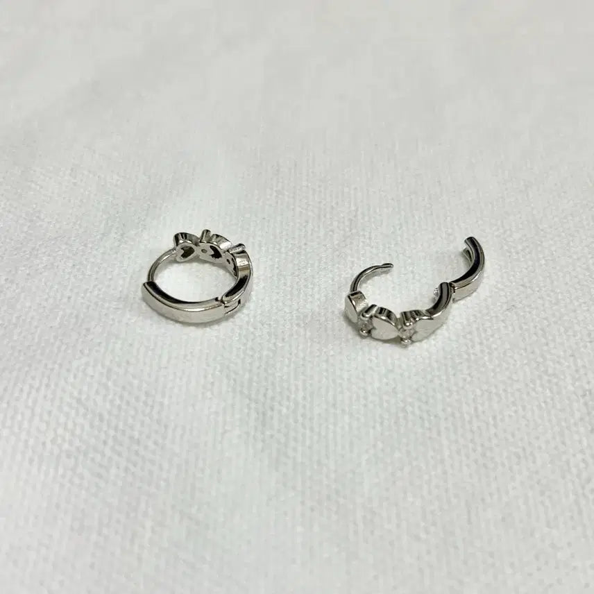 [BUNJANG] Heart Shape Ring Earrings / 새상품 하트 쉐잎 링 귀걸이