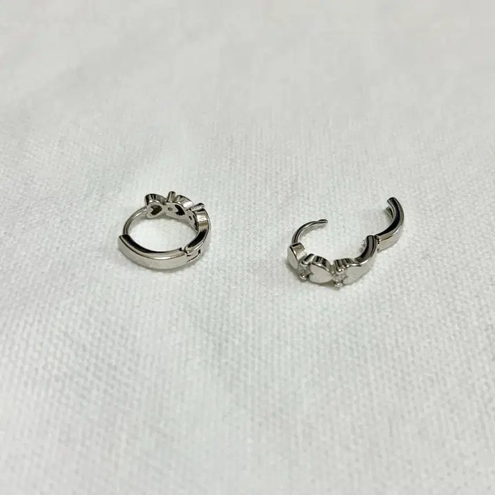 [BUNJANG] Heart Shape Ring Earrings / 새상품 하트 쉐잎 링 귀걸이
