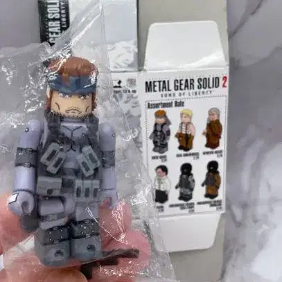 [BUNJANG] Metal Gear Solid Solid Snake Kubrick Figure / 메탈기어 솔리드 2 솔리드 스네이크 큐브릭