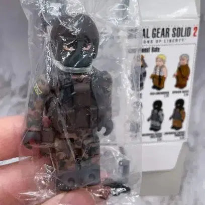 [BUNJANG] Metal Gear Solid 2 Glucovich Soldier Kubrick / 메탈기어 솔리드2 글루코비치 병사(갈색) 큐브릭