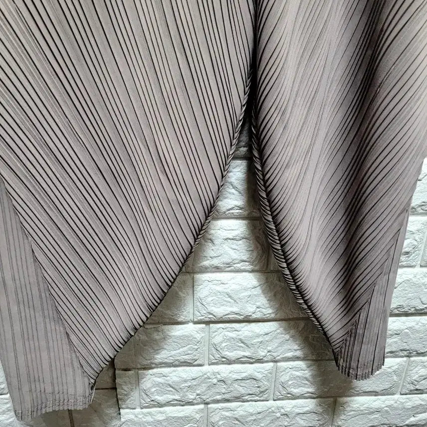 [SOLD OUT] 플리츠미 플리츠 주름 배기 바지