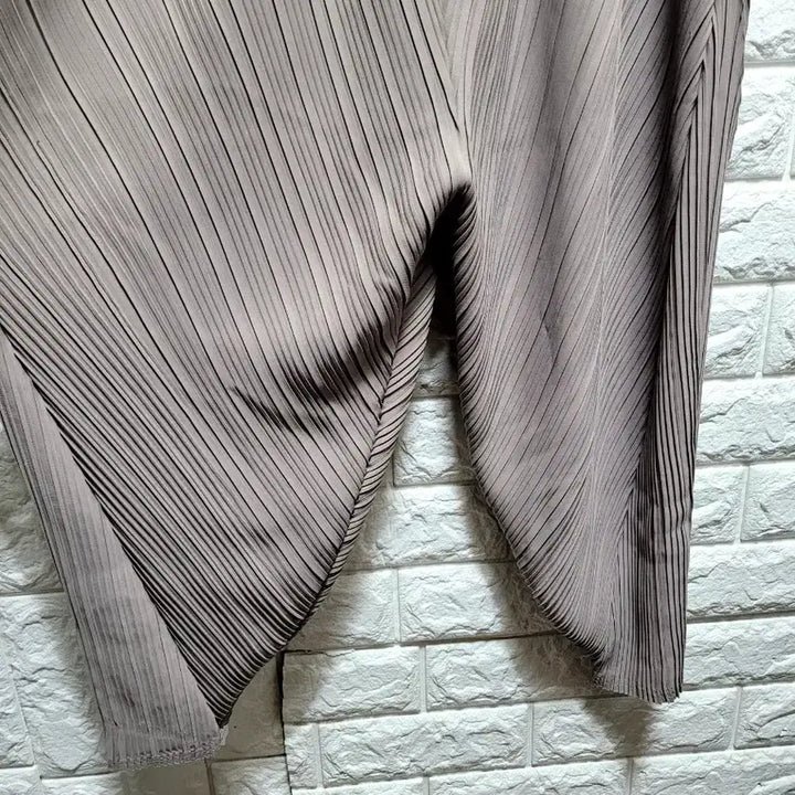 [SOLD OUT] 플리츠미 플리츠 주름 배기 바지