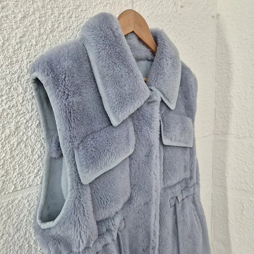 [BUNJANG] Lapiaf Wool Vest with Waist String / 라삐아프 양모 베스트 조끼 허리스트링