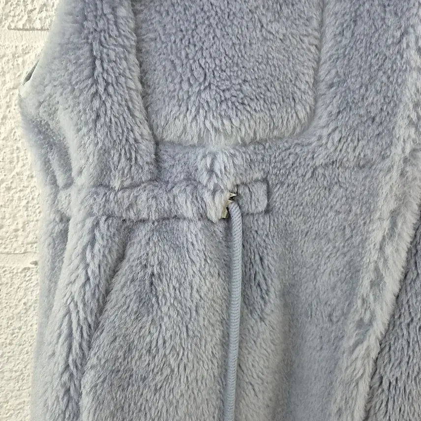 [BUNJANG] Lapiaf Wool Vest with Waist String / 라삐아프 양모 베스트 조끼 허리스트링