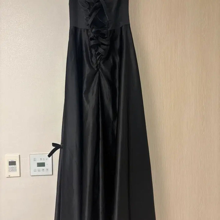 [BUNJANG] Black Long Dress with Ribbon Detail / 웨딩촬영용 블랙드레스