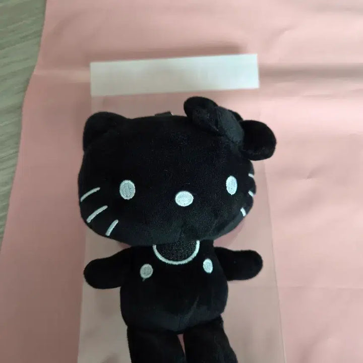 [BUNJANG] Hello Kitty Black Plush Keychain / 헬로키티 검정색 봉제인형 키링