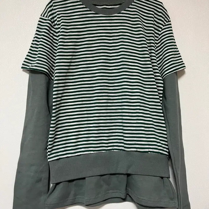 [BUNJANG] Layered Frill Stripe Green Long Sleeve T-Shirt / 새상품)레이어드 프릴 스트라이프 그린 긴팔티셔츠